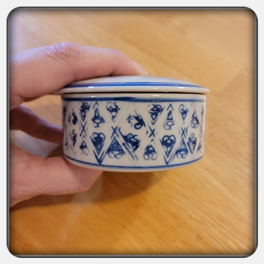Vintage Chinese Porcelain Trinket Jewelry Box